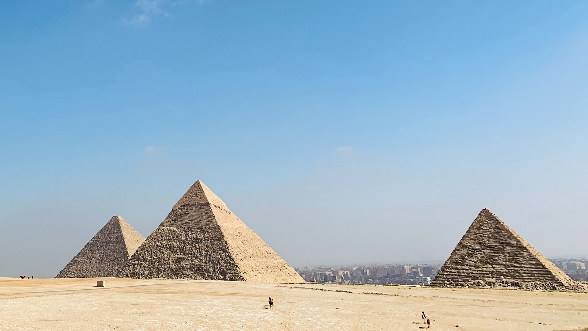 Did slaves build the Egyptian pyramids?